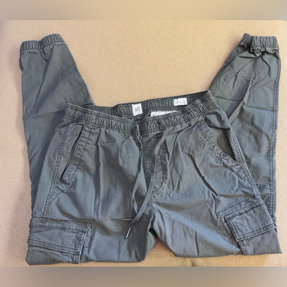 Gap cargo joggers
